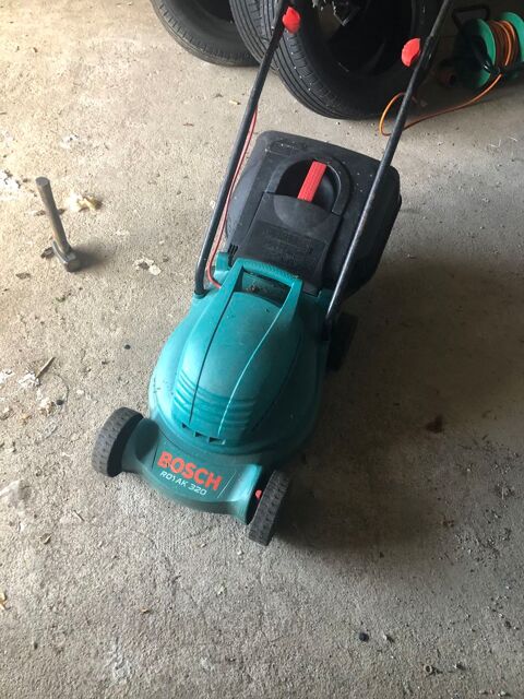 Tondeuse 50 Saint-Paul-en-Cornillon (42)