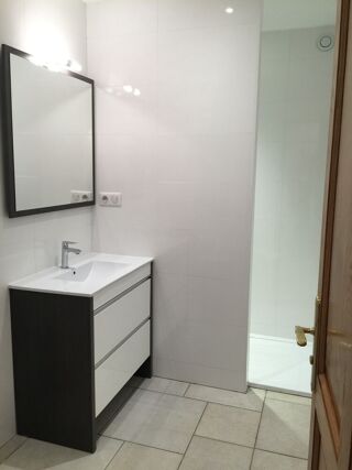  Appartement à louer 1 pièce 36 m²