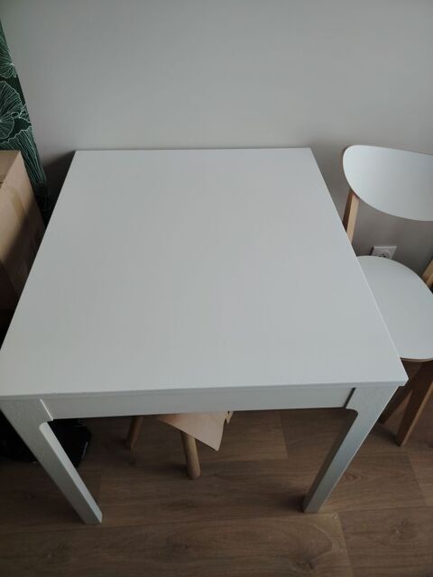 Table � manger 80 Deuil-la-Barre (95)