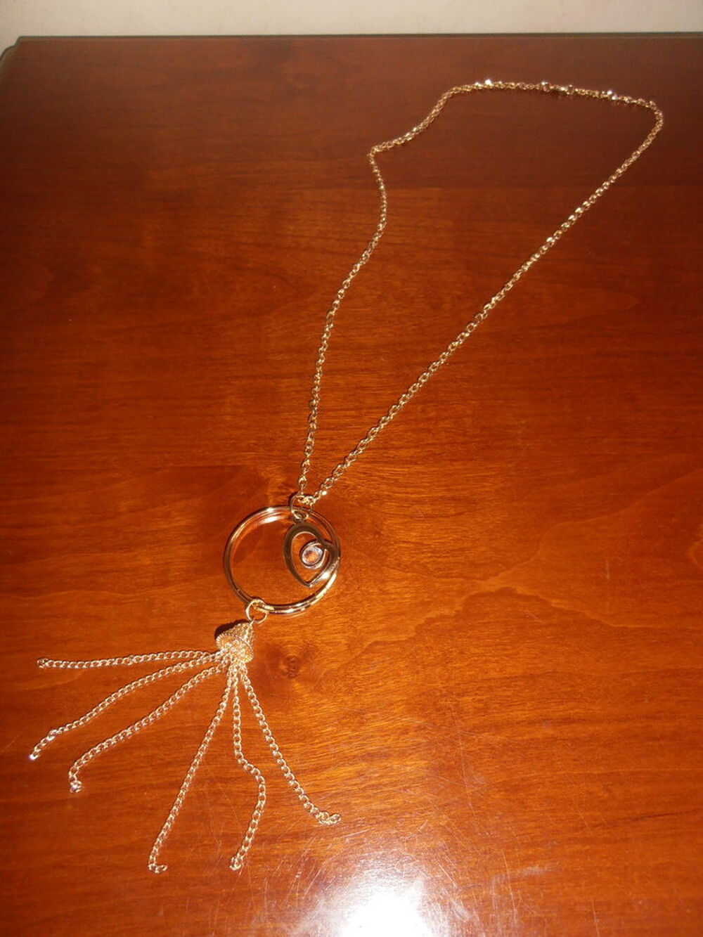 Sautoir chainettes (28B) Bijoux et montres