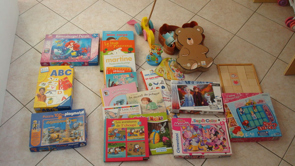 jouets enfants - puzzles , livres, - de 01 an &agrave; 05 ans Jeux / jouets