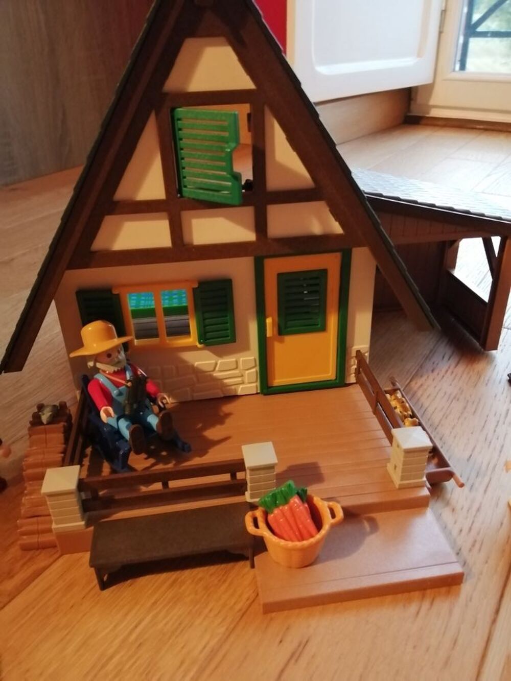 Maison foresti&egrave;re playmobil - prix n&eacute;gociable Jeux / jouets