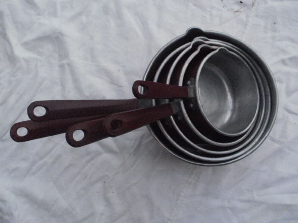 S&eacute;rie de 5 casseroles anciennes cuivre alu, MARQUE DAB Cuisine