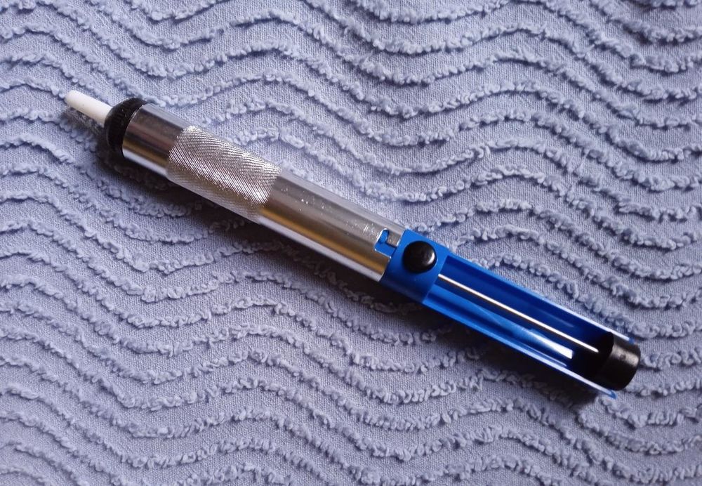 Pompe &agrave; dessouder NEUF
Bricolage