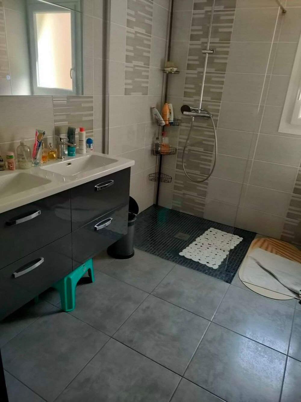 Vente Maison Villa av neuve 3 chambres cuisine équipée ouverte sur le séjour Salle de bain à  l, italienne 700 m terrains prix 250000 e Sainte-florine