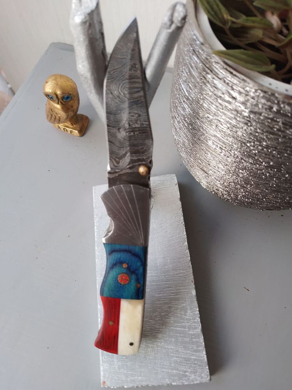 Couteau pliant damas artisanal authentique 