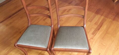 2 chaises quasi neuves pour 10€ les 2 10 Illkirch-Graffenstaden (67)