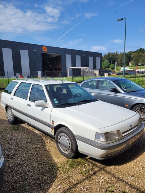 Renault nevada RT