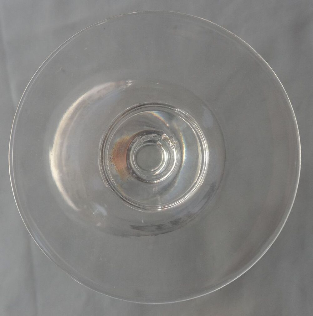 Verre &agrave; bi&egrave;re &agrave; pied haut 33 extra Dry neuf vintage Cuisine
