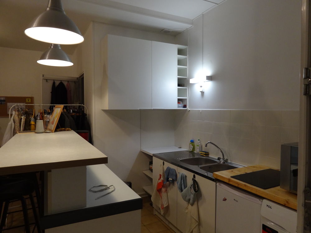 Location Appartement Studio 24,69 m2 vide avec garage a Paris 14 Paris 14