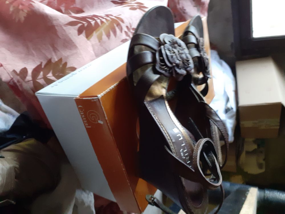 moni Chaussures