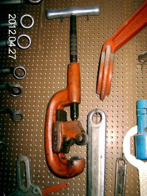 COUPE TUBE ACIER  RIGDGID  1/2  à 2  50 Eauze (32)