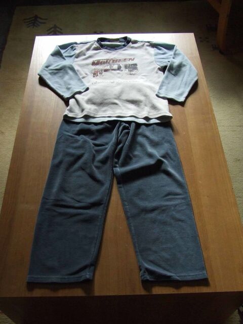 Pyjama velours, DISNEY (Cars) Bleu et blanc, 8 ans 4 Bagnolet (93)