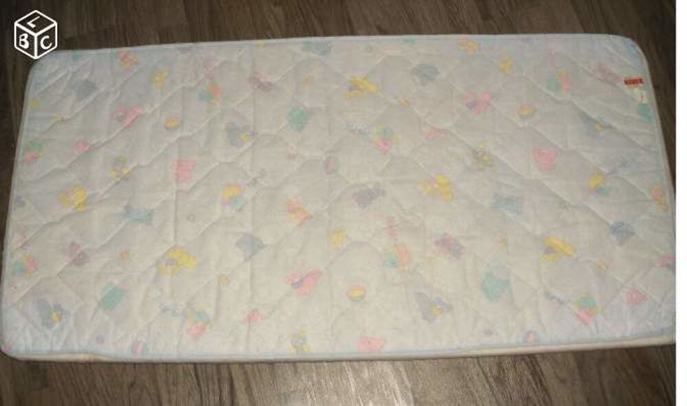 Matelas pour lit de b&eacute;b&eacute; a barreaux Puériculture
