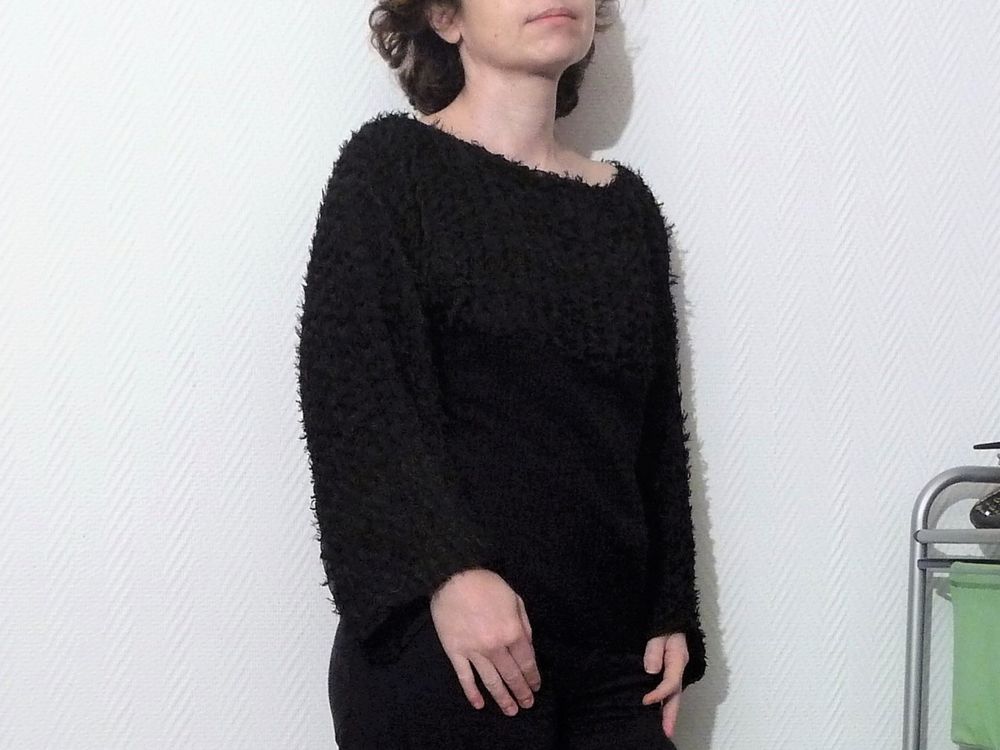 Pull Noir Bi Mati&egrave;re &agrave; Manches Longues- Nulle Part Ailleurs Vêtements
