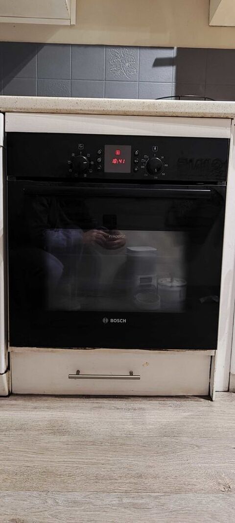 four encastrable Bosch 150 Bondoufle (91)