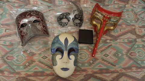 Lot de 4 masques de Carnaval de Venise 40 Marseille 9 (13)