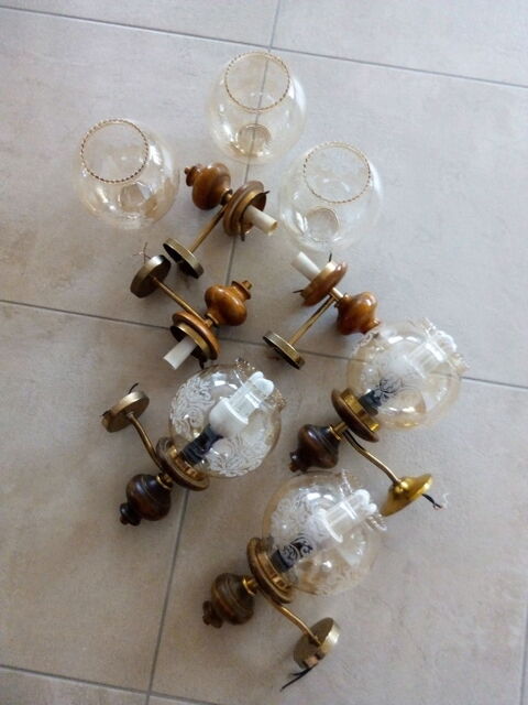 APPLIQUES ELECTRIQUES BOIS METAL DORE AVEC GLOBES 40 Sevran (93)