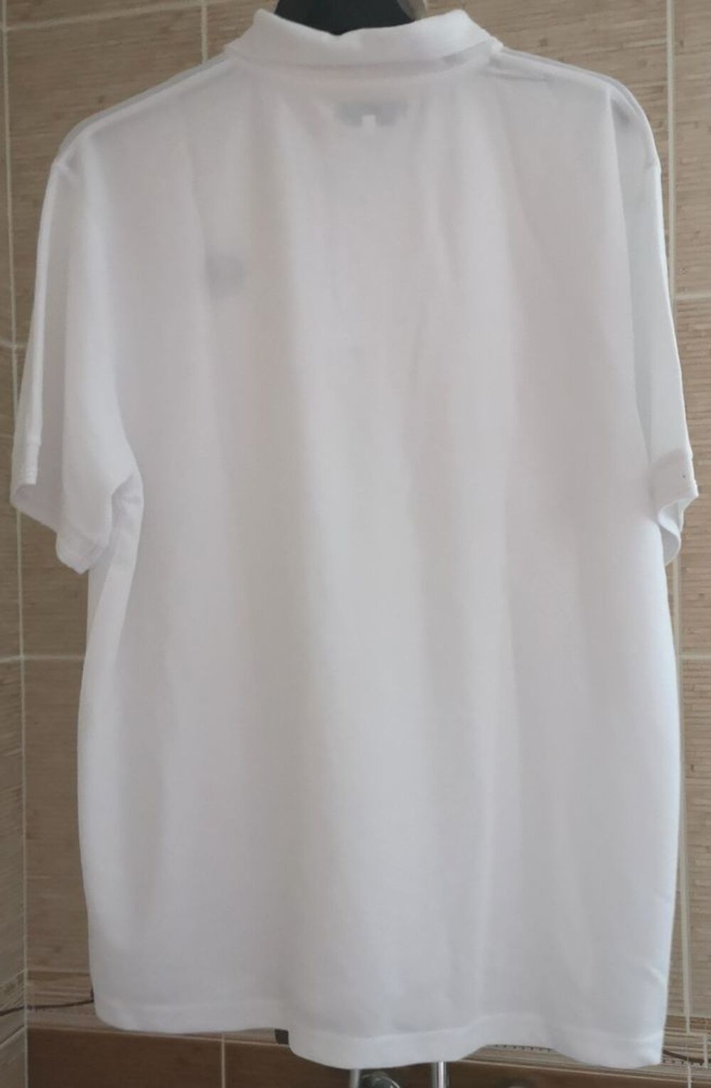 Polo blanc Homme XXL Neuf
Marque Homme Moderne
Vtements