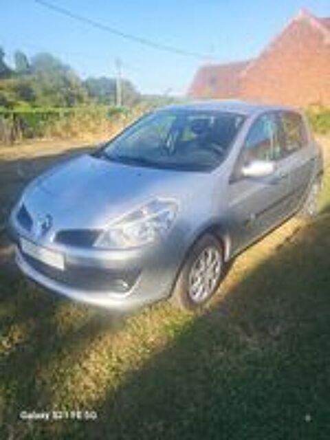 Clio II Clio 1.2 16v Confort Dynamique 2005 occasion 59990 Rombies-et-Marchipont