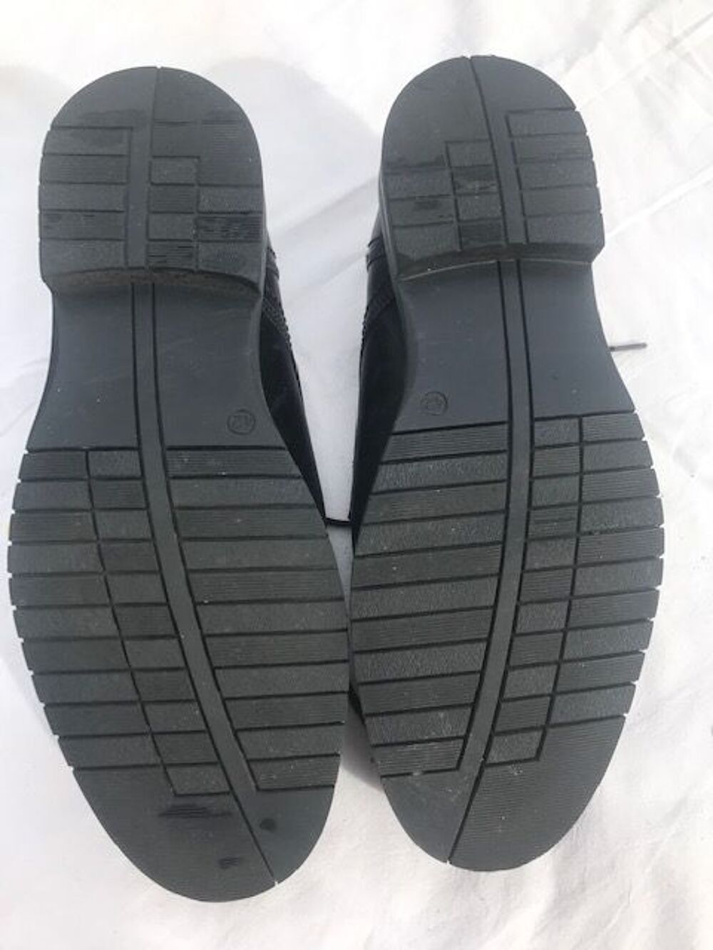 Chaussures cuir neuves homme , taille 42 