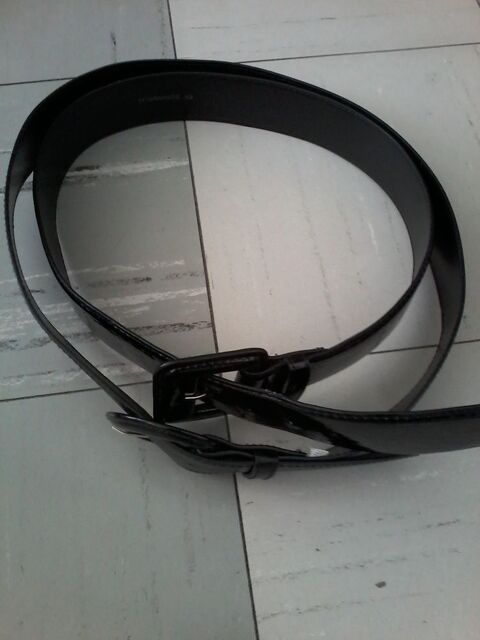 Lots 2 ceintures femmes ou unit� 5e 10 Tourcoing (59)