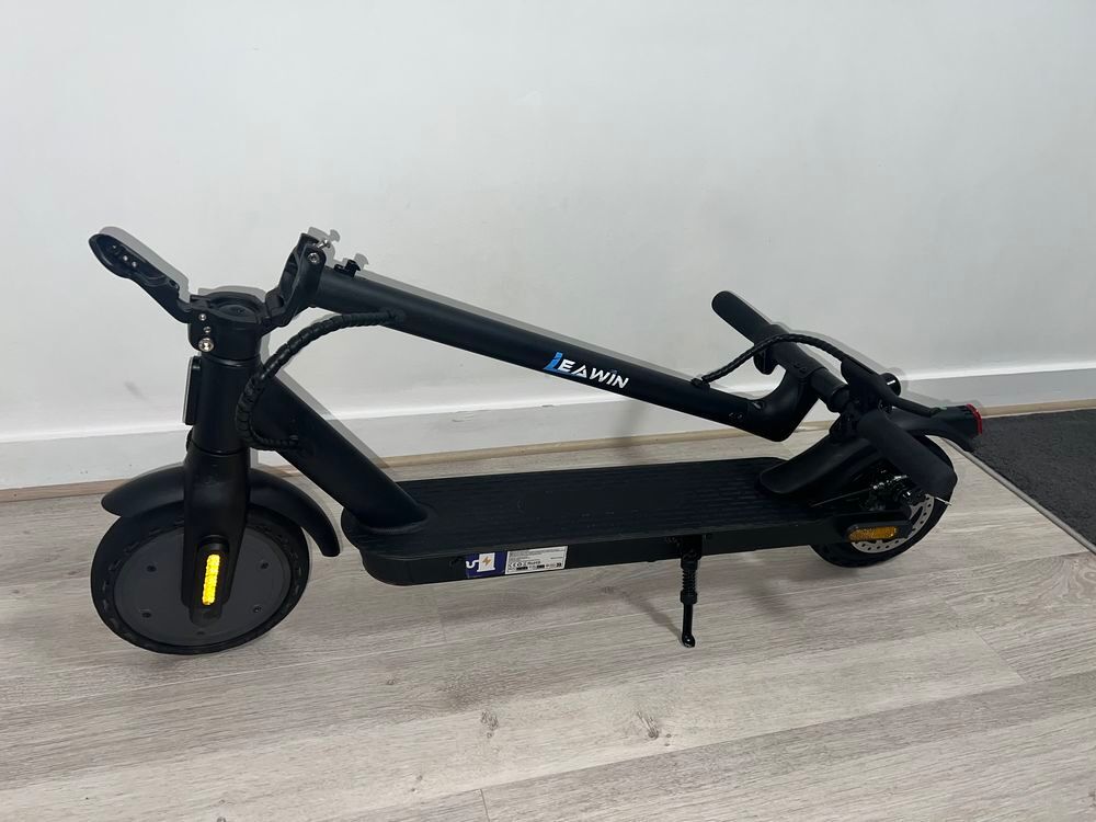 Trottinette &eacute;lectrique Leawin e5pro Vélos