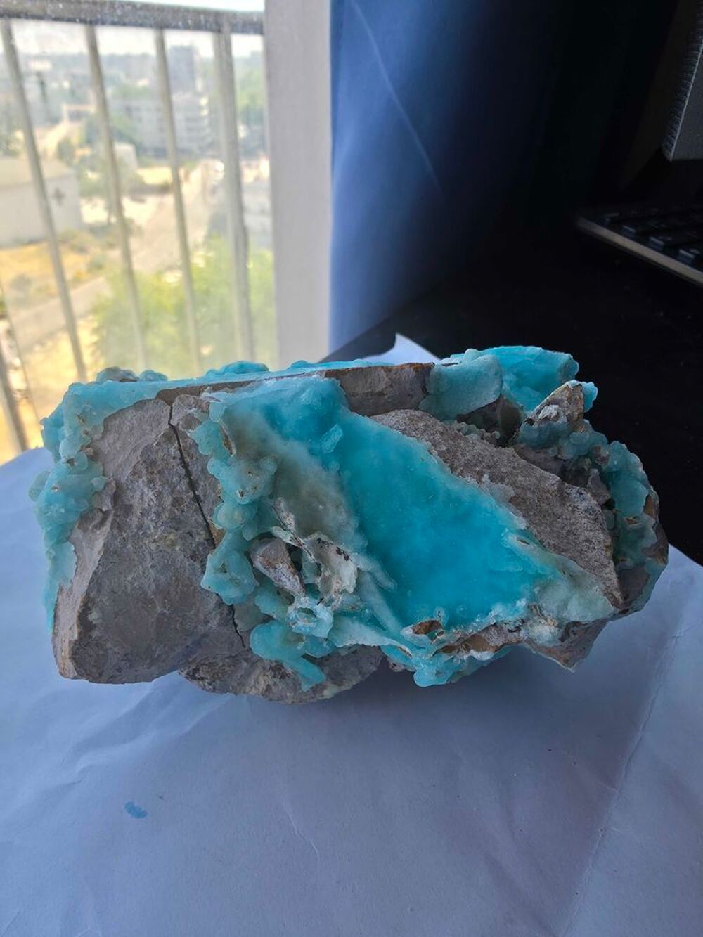 Grand Min&eacute;ral H&eacute;mimorphite Bleue Naturelle Congo-14,5 cm 