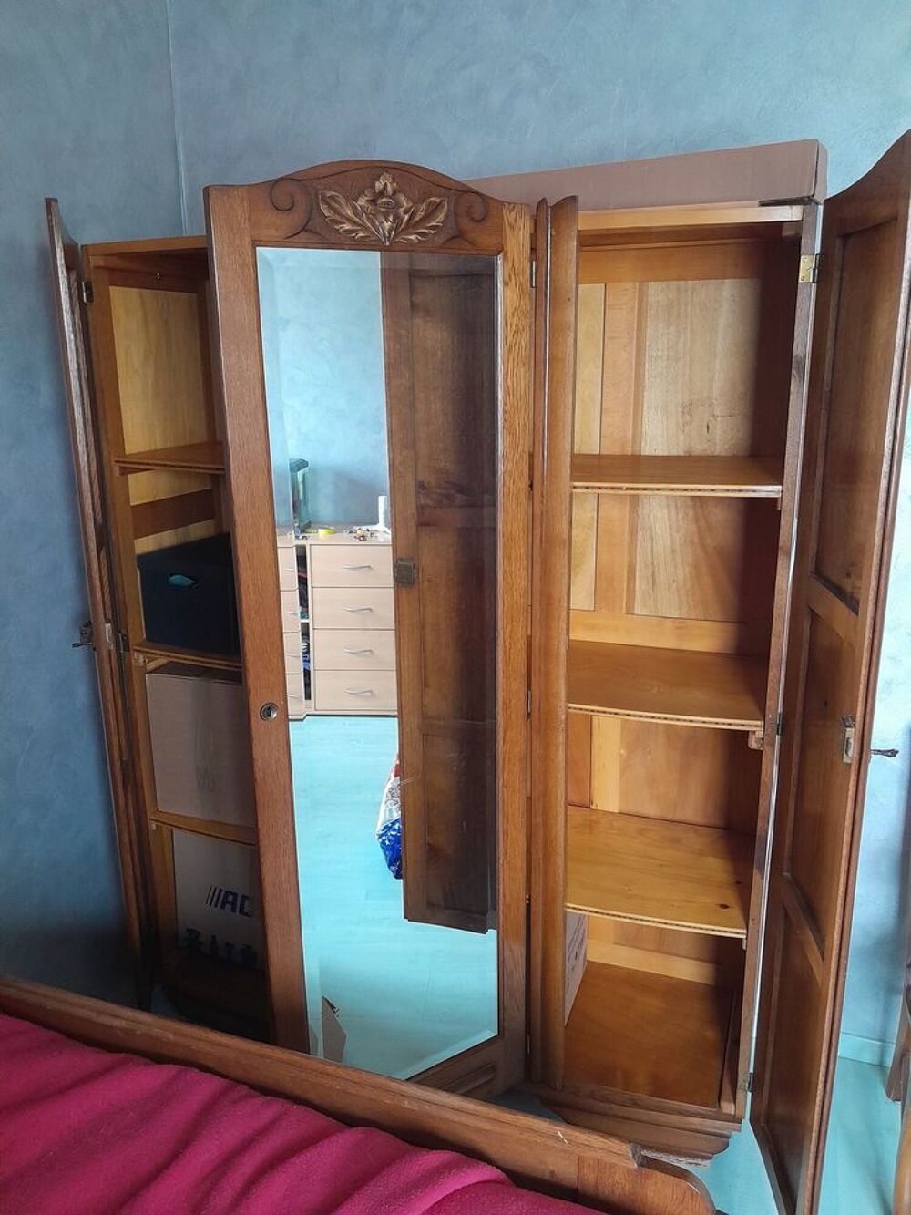 Armoire 3 portes avec miroir Meubles