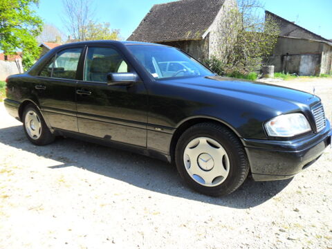 Mercedes Classe C C200 Classic 1997 occasion Tournus 71700