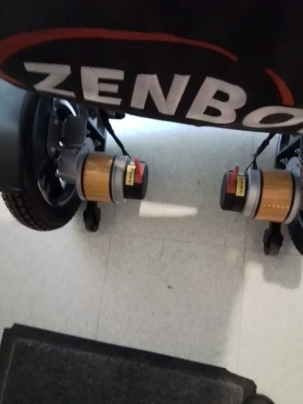 fauteuil roulant &eacute;lectrique zambon Sports