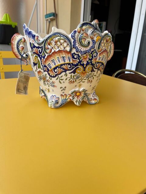 Cache pot vieux Rouen 40 Le Cannet (06)