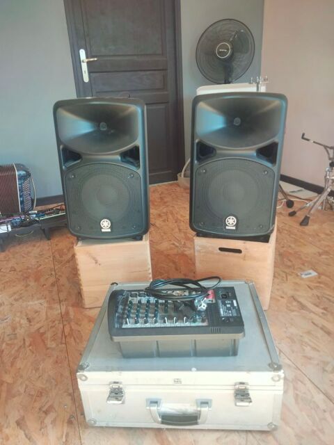 Materiel de sonorisation Yamaha Stagepass 600i Bagnols-sur-Cèze (30)