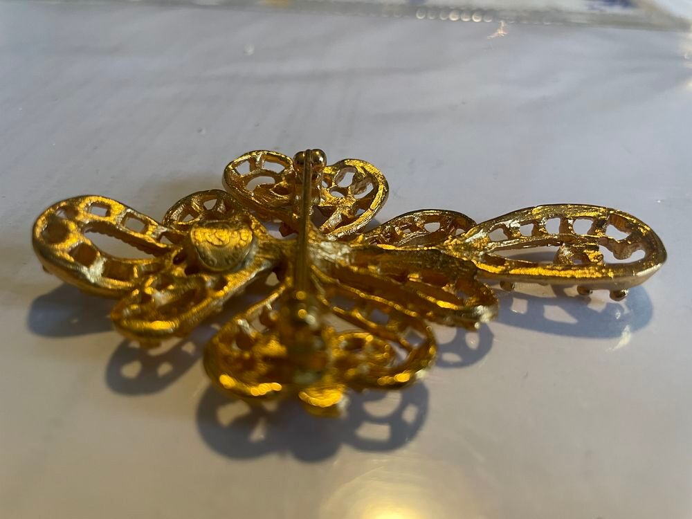 Broche Croix perl&eacute;e PM dor&eacute;e Christian LACROIX Bijoux et montres
