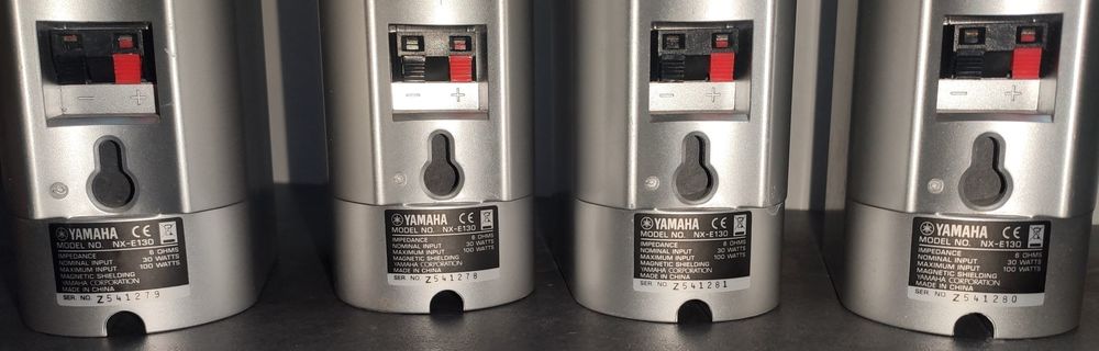 Lot de 5 enceintes home cin&eacute;ma YAMAHA Audio et hifi