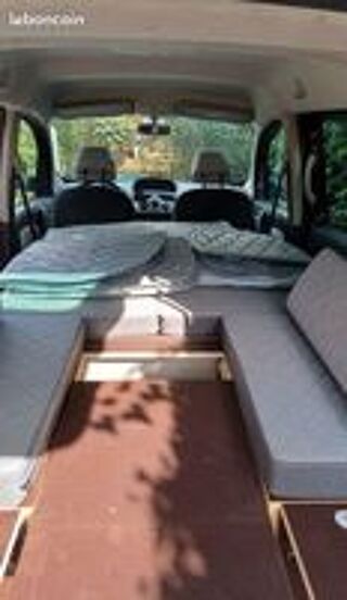 Kangoo 1.5 dci 5places + am&eacute;nagement 88000kms 1ere main 2013 occasion 92500 Rueil-Malmaison