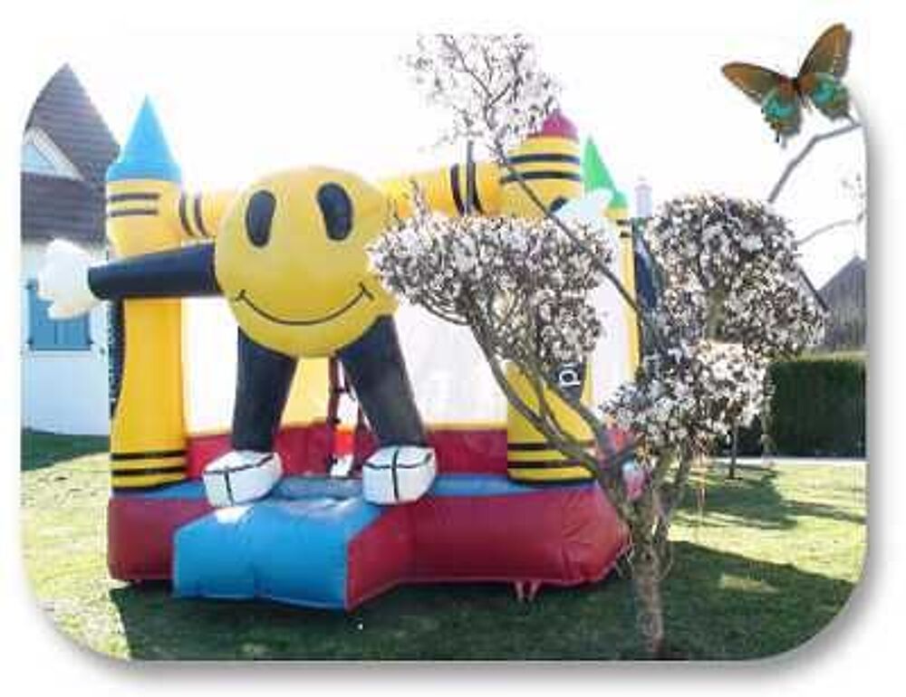 petit ch&acirc;teau gonflable 3x3 m&egrave;tres soufflerie 1500 w Jeux / jouets