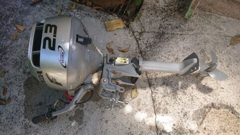 Moteurs de bateaux Moteurs de bateaux 2005 occasion Aytr&eacute; 17440