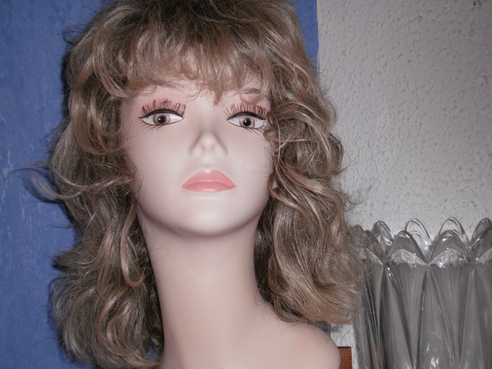 magnifique que de cheval,cheveux synth&eacute;tique neuve Vêtements