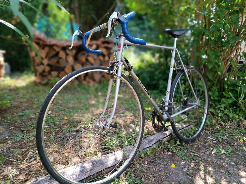 V&eacute;lo course vintage Peugeot collector Vélos