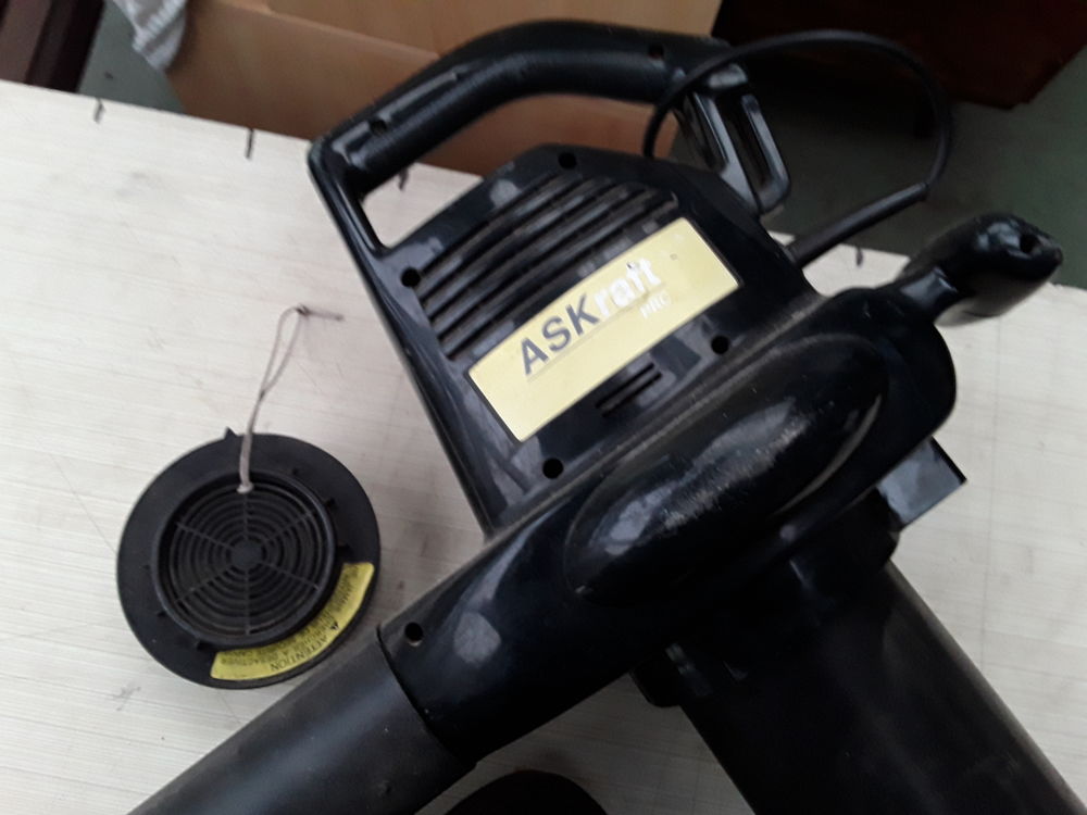 Aspirateur souffleur Jardin
