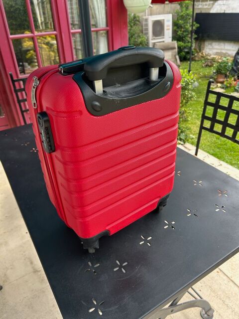 VALISE cabine 25 Bonneuil-sur-Marne (94)