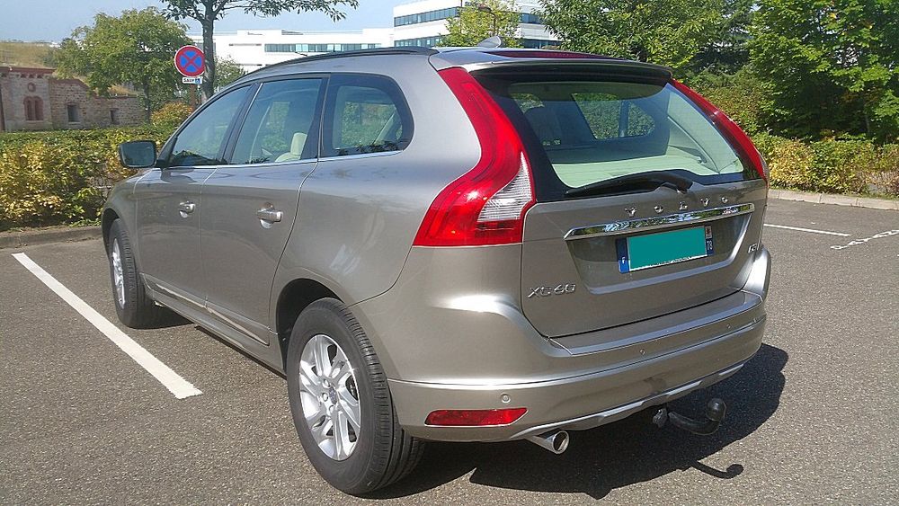 XC60 D3 150 ch Momentum Geartronic A 2015 occasion 72460 Savign&eacute;-l'&Eacute;v&ecirc;que