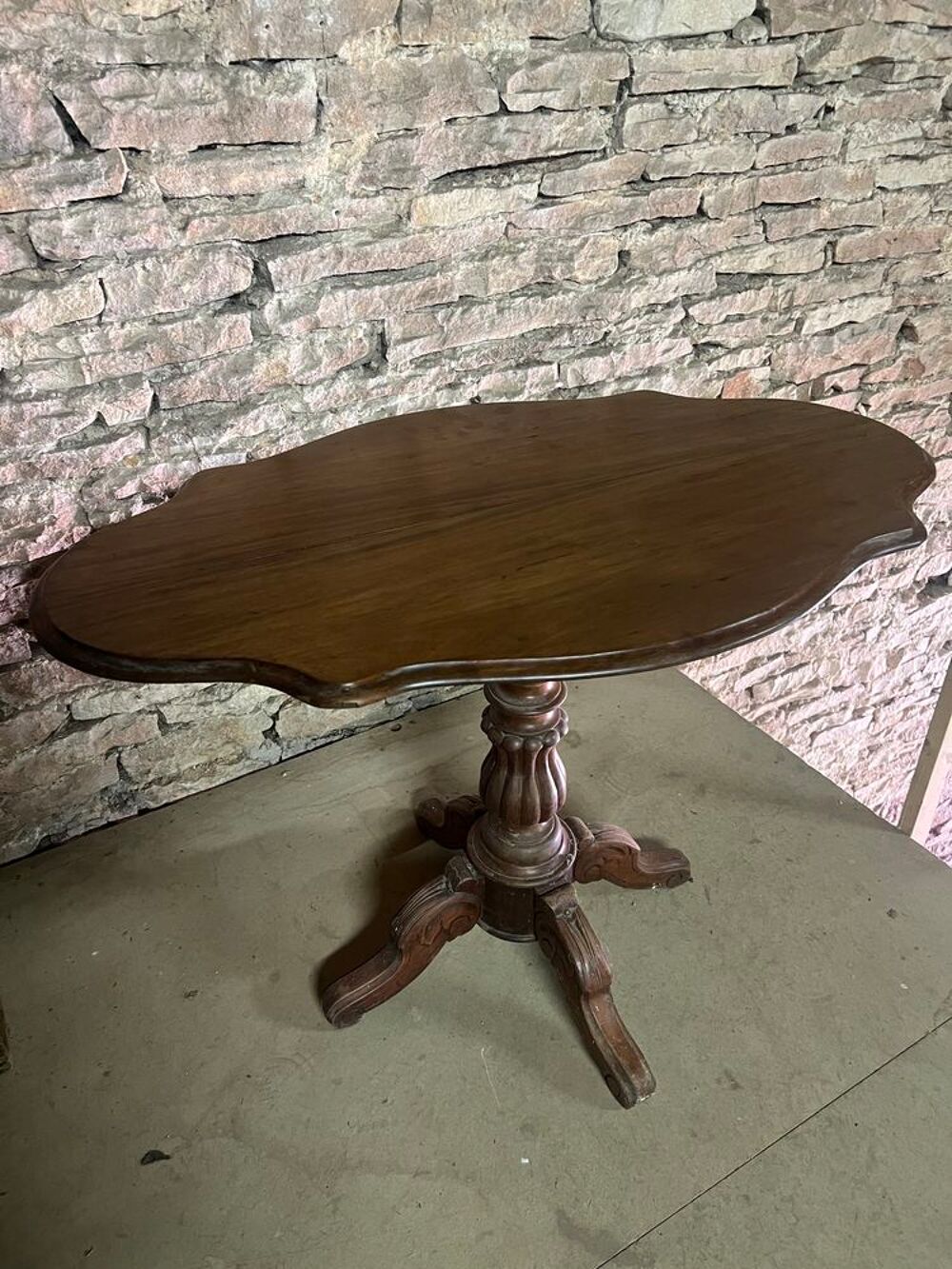 Table &agrave; bascule pour salon ou autre Meubles