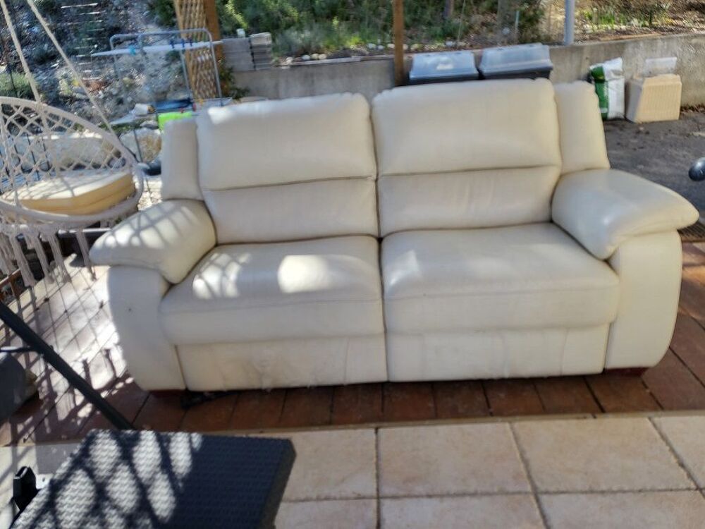 Beau canap&eacute; inclinable 3 places en cuir Meubles
