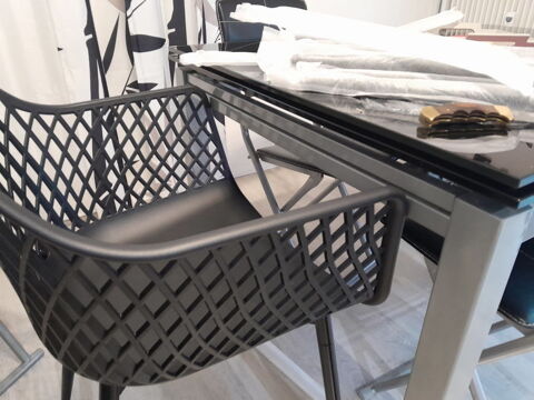 Lot de quatre chaises scandinaves 120 euros 120 Nice (06)