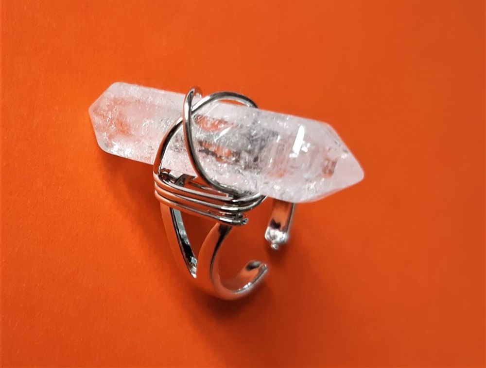 bague neuve pierre cristal de roche Bijoux et montres