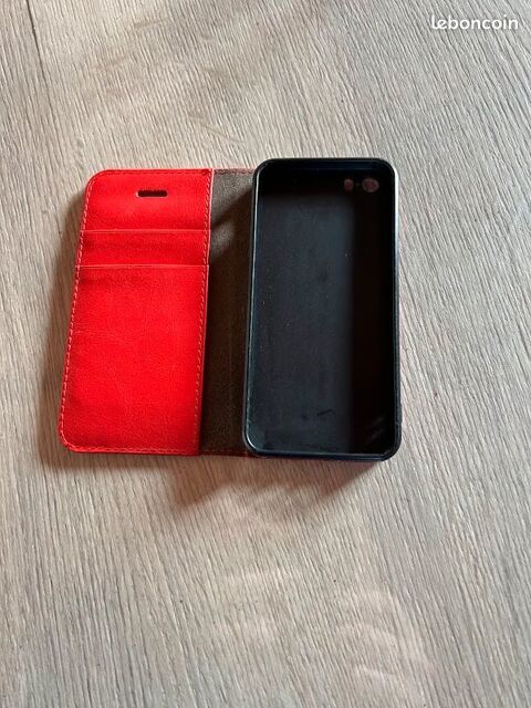 Etuie portefeuille en cuir vritable pour iphone SE  7 Bailleul (59)