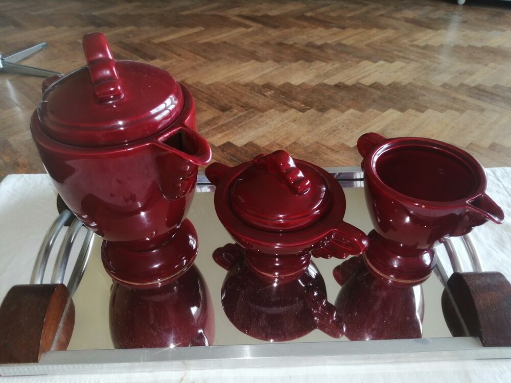 Lots de th&eacute;i&egrave;res, sucriers et pots &agrave; lait Décoration