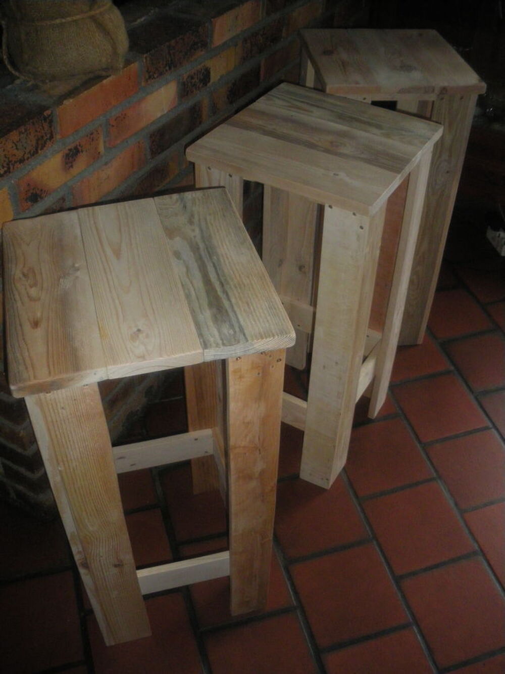 TABOURET MANGE DEBOUT TABOURET HAUT BOIS 100 % RECYCLE Meubles